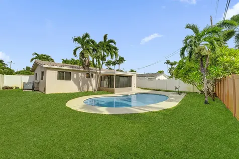 4360 NE 13th Avenue Oakland Park FL 33334