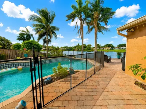 5040 SW 117th Way Cooper City FL 33330