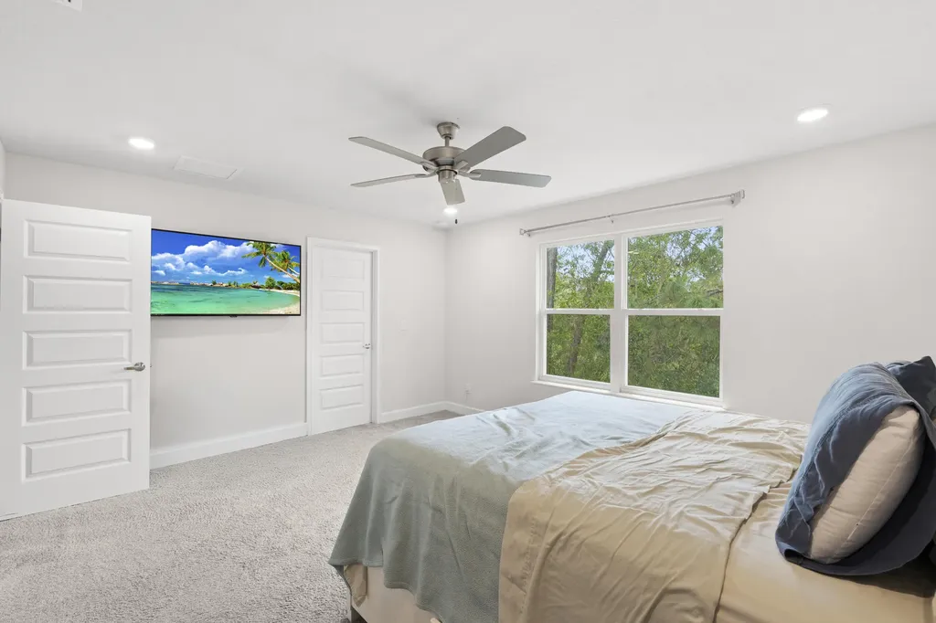692 NE Turtleback Trail Port St Lucie FL 34983