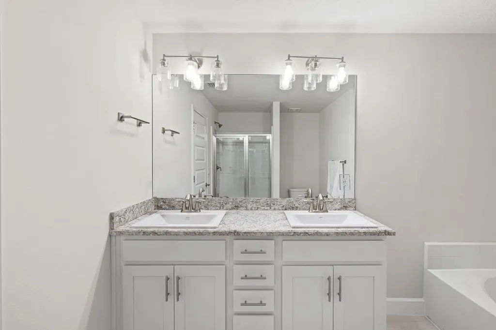 692 NE Turtleback Trail Port St Lucie FL 34983