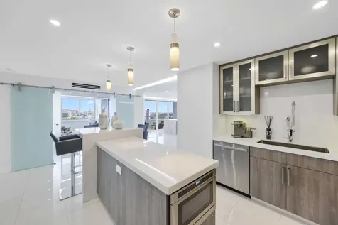 545 S Fort Lauderdale Beach Boulevard Fort Lauderdale FL 33304