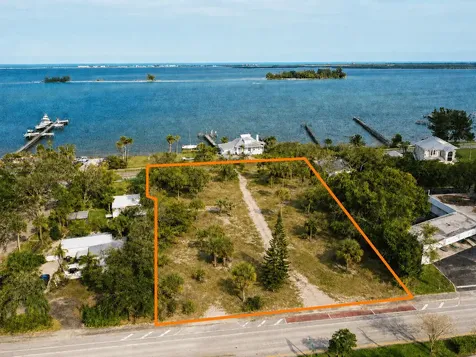1026 Indian River Drive Sebastian FL