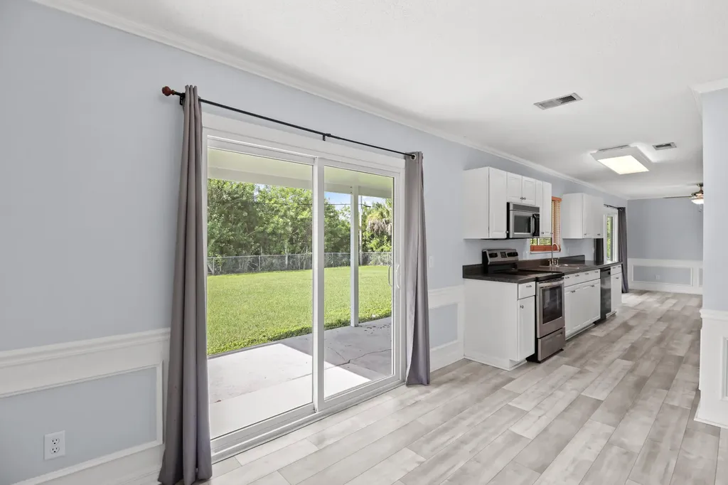 610 NW Billiar Avenue Port St Lucie FL 34983