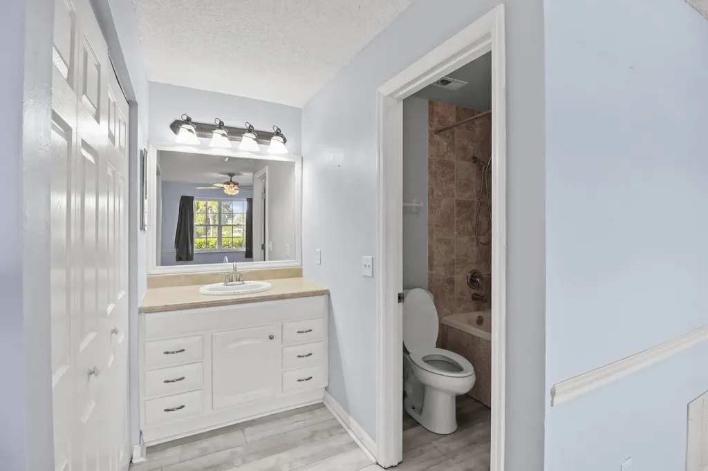 610 NW Billiar Avenue Port St Lucie FL 34983