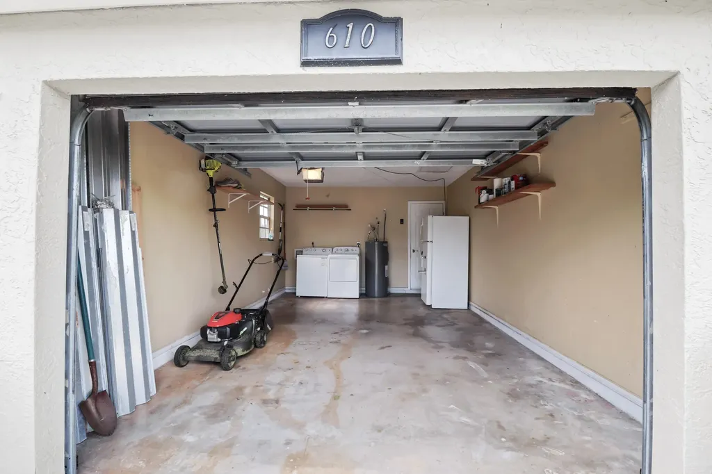 610 NW Billiar Avenue Port St Lucie FL 34983