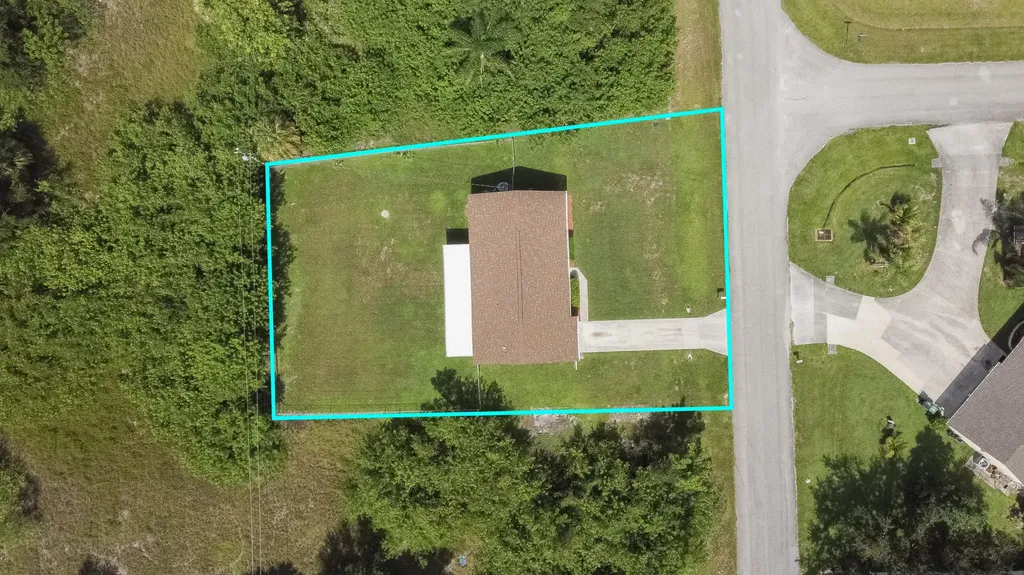 610 NW Billiar Avenue Port St Lucie FL 34983