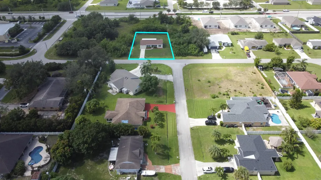 610 NW Billiar Avenue Port St Lucie FL 34983