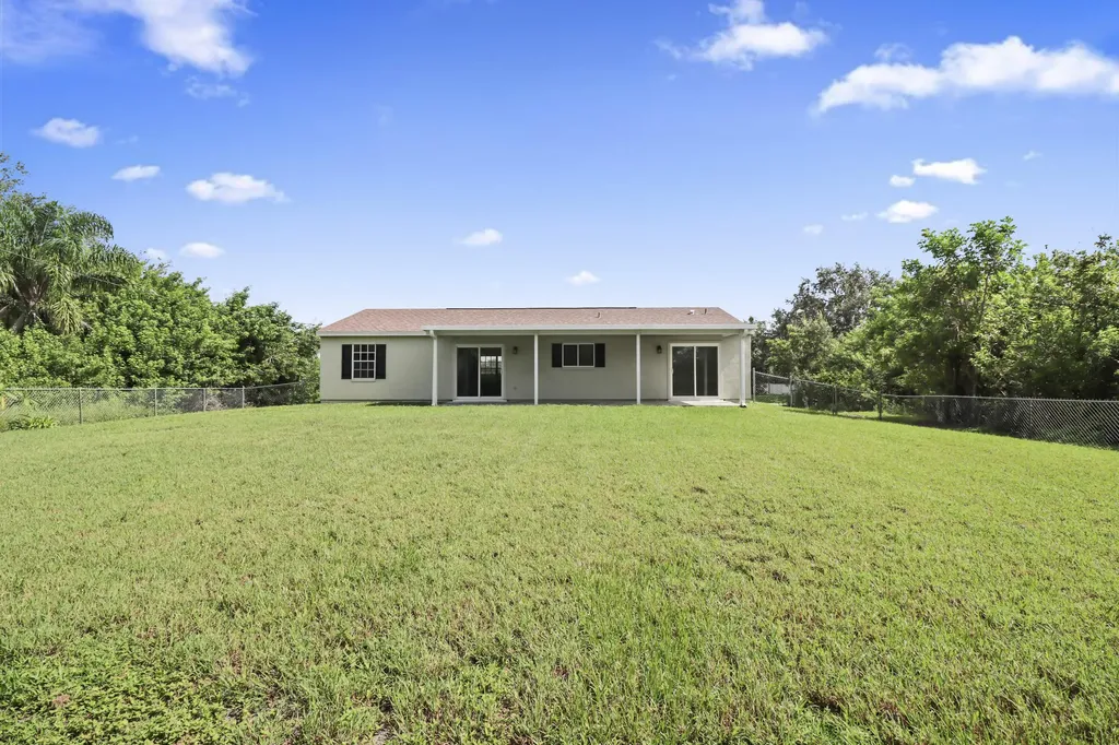 610 NW Billiar Avenue Port St Lucie FL 34983