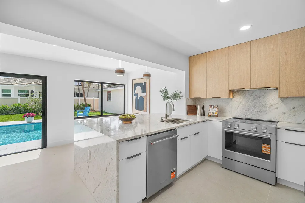 2708 NE 1st Avenue Wilton Manors FL 33334