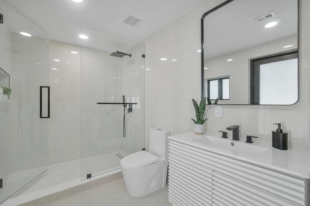 2708 NE 1st Avenue Wilton Manors FL 33334