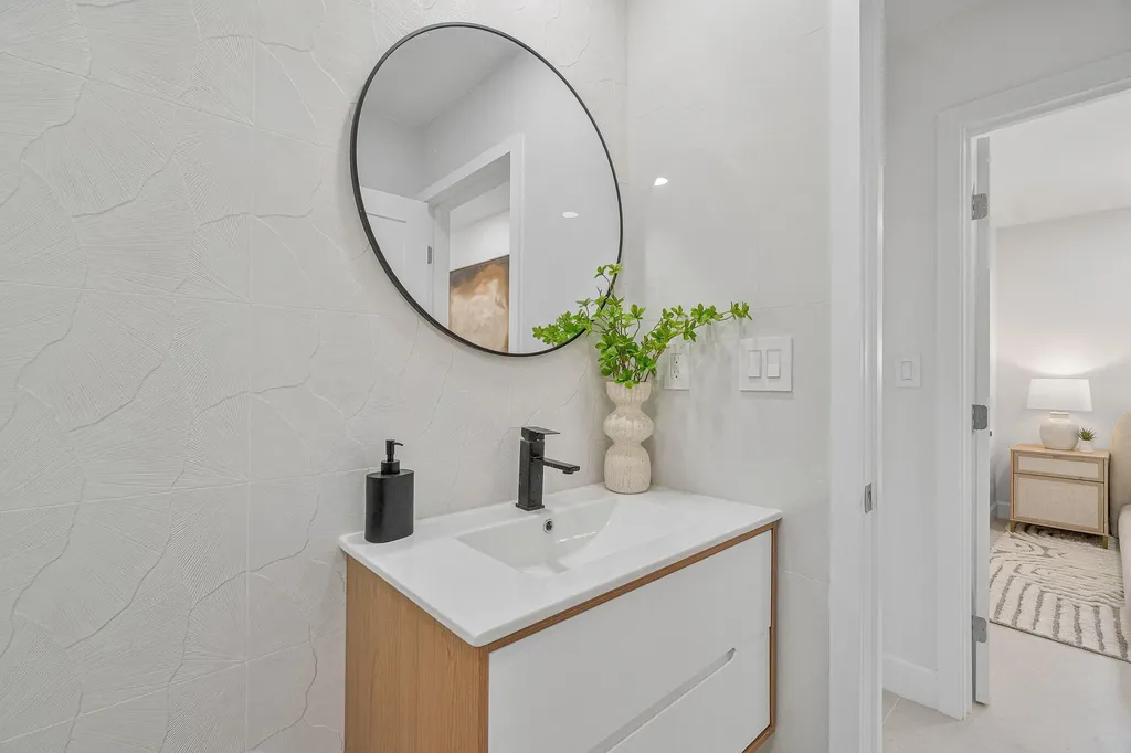 2708 NE 1st Avenue Wilton Manors FL 33334