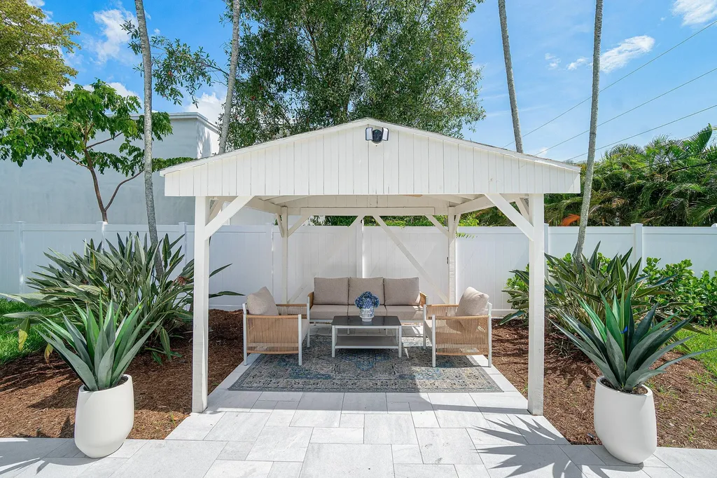 2708 NE 1st Avenue Wilton Manors FL 33334