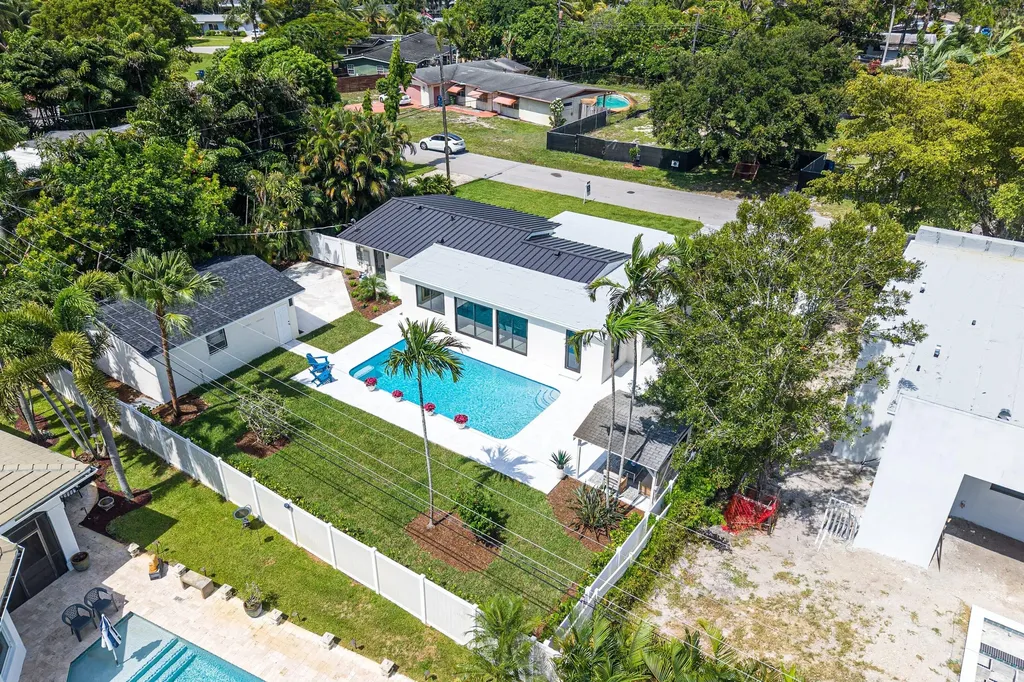 2708 NE 1st Avenue Wilton Manors FL 33334