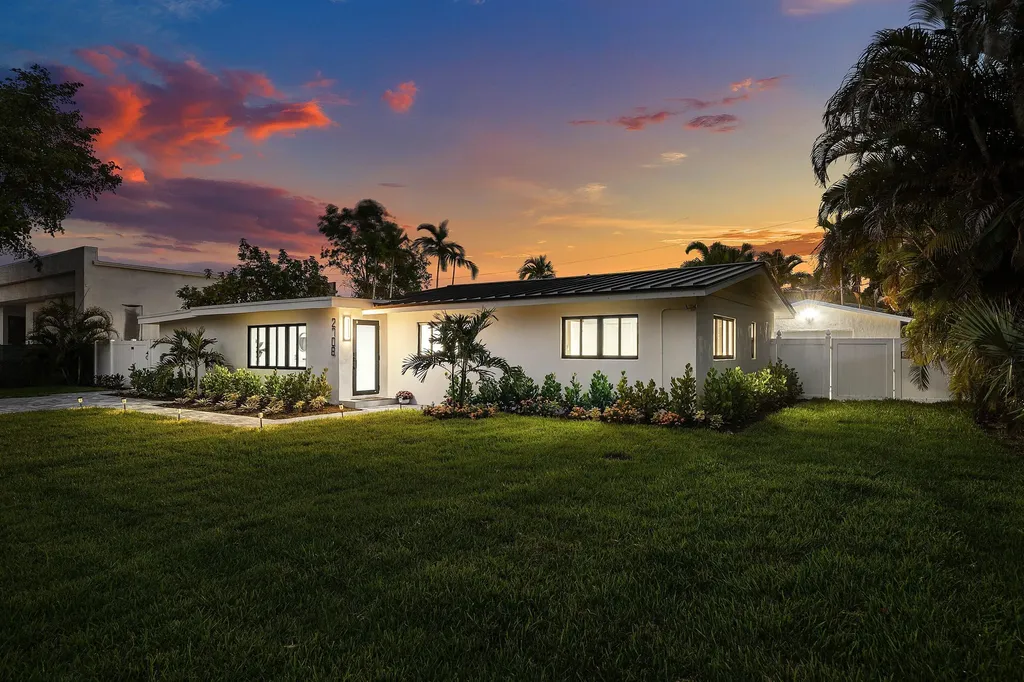 2708 NE 1st Avenue Wilton Manors FL 33334