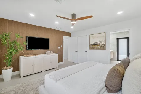 2708 NE 1st Avenue Wilton Manors FL 33334