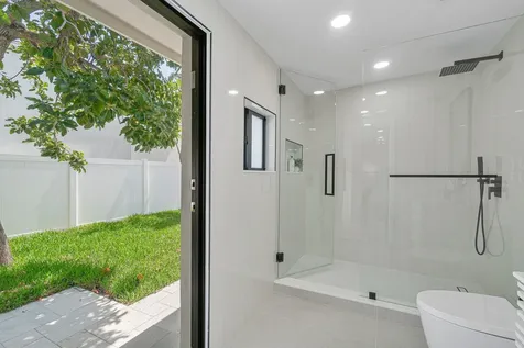 2708 NE 1st Avenue Wilton Manors FL 33334
