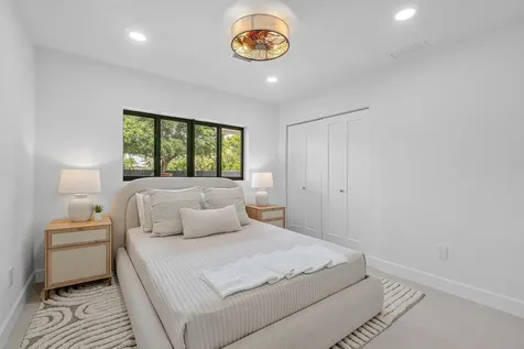 2708 NE 1st Avenue Wilton Manors FL 33334