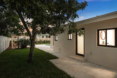 2708 NE 1st Avenue Wilton Manors FL 33334