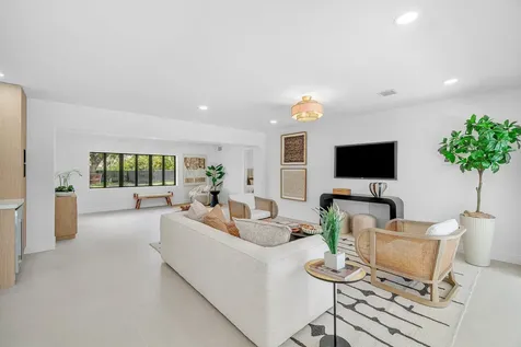 2708 NE 1st Avenue Wilton Manors FL 33334