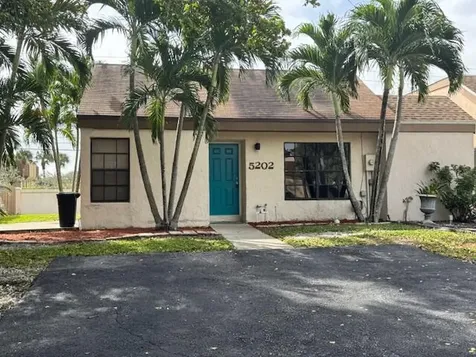 5202 Nutmeg Drive Palm Beach Gardens FL 33418
