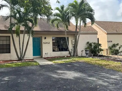 5202 Nutmeg Drive Palm Beach Gardens FL 33418