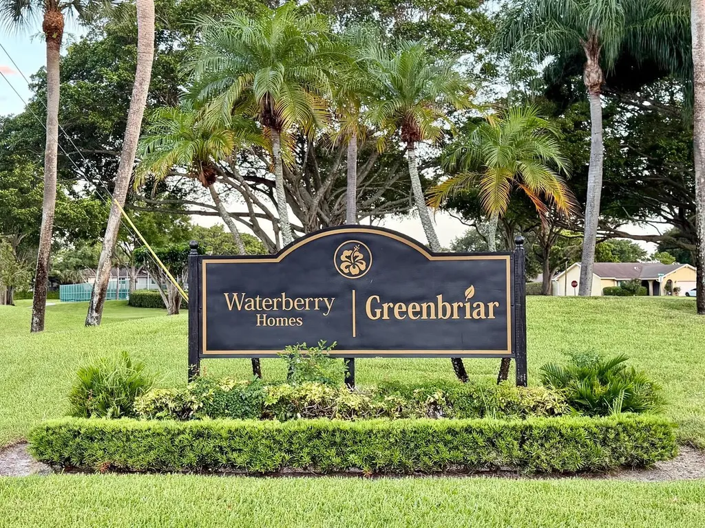 18117 102nd Way S Boca Raton FL 33498