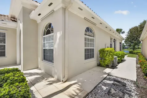 8704 Oldham Way Palm Beach Gardens FL 33412