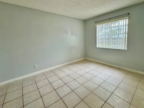 334 SW 86th Avenue Pembroke Pines FL 33025
