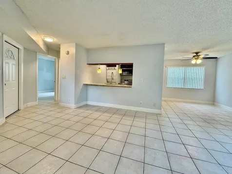 334 SW 86th Avenue Pembroke Pines FL 33025
