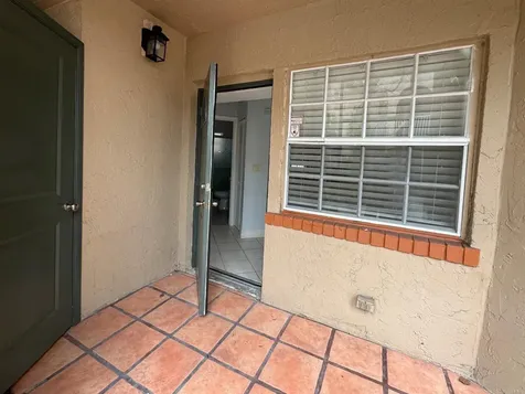 334 SW 86th Avenue Pembroke Pines FL 33025