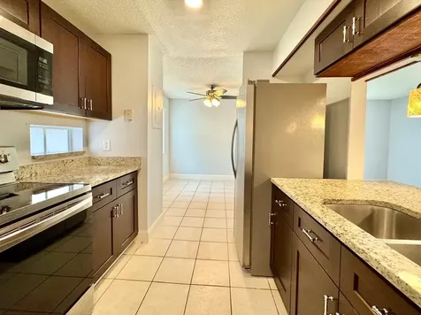 334 SW 86th Avenue Pembroke Pines FL 33025