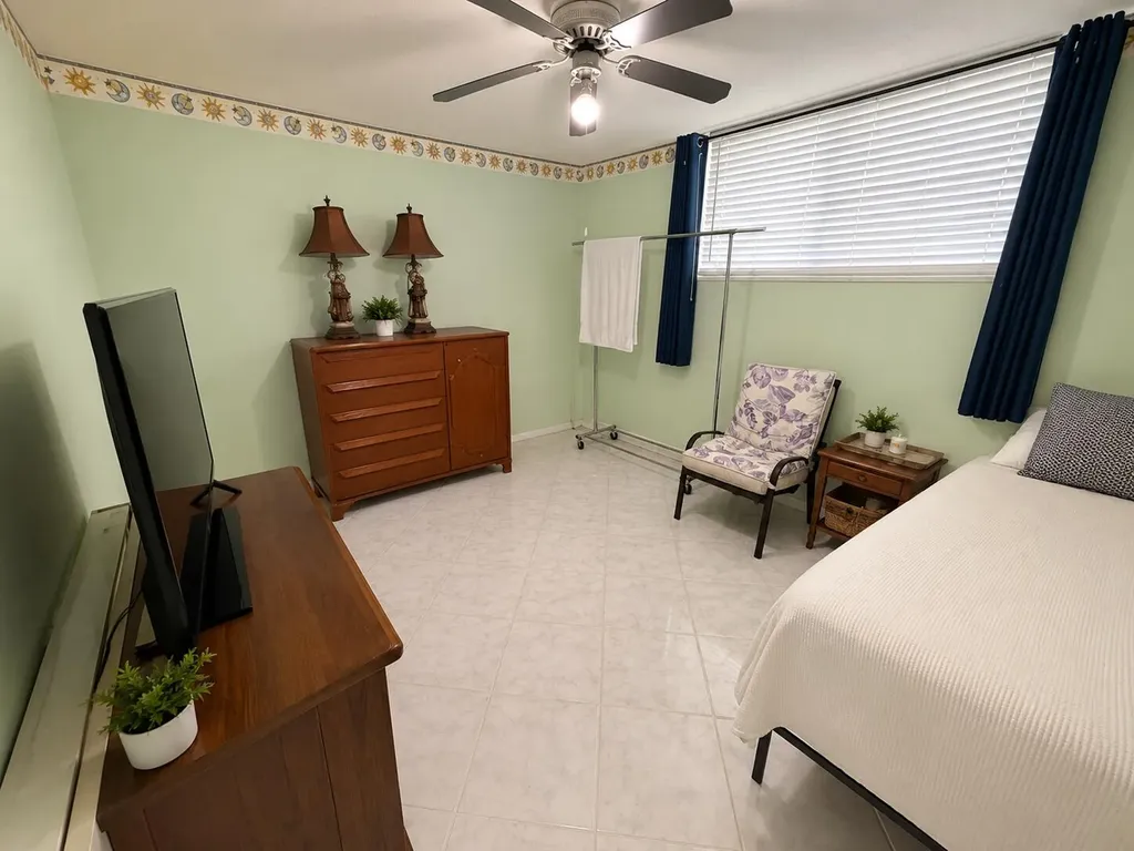 2400 NE 10th Street Pompano Beach FL 33062