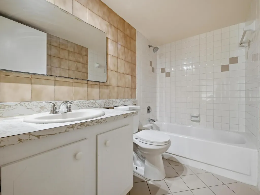 2960 SW 22nd Avenue Delray Beach FL 33445