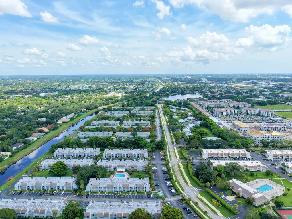 2960 SW 22nd Avenue Delray Beach FL 33445
