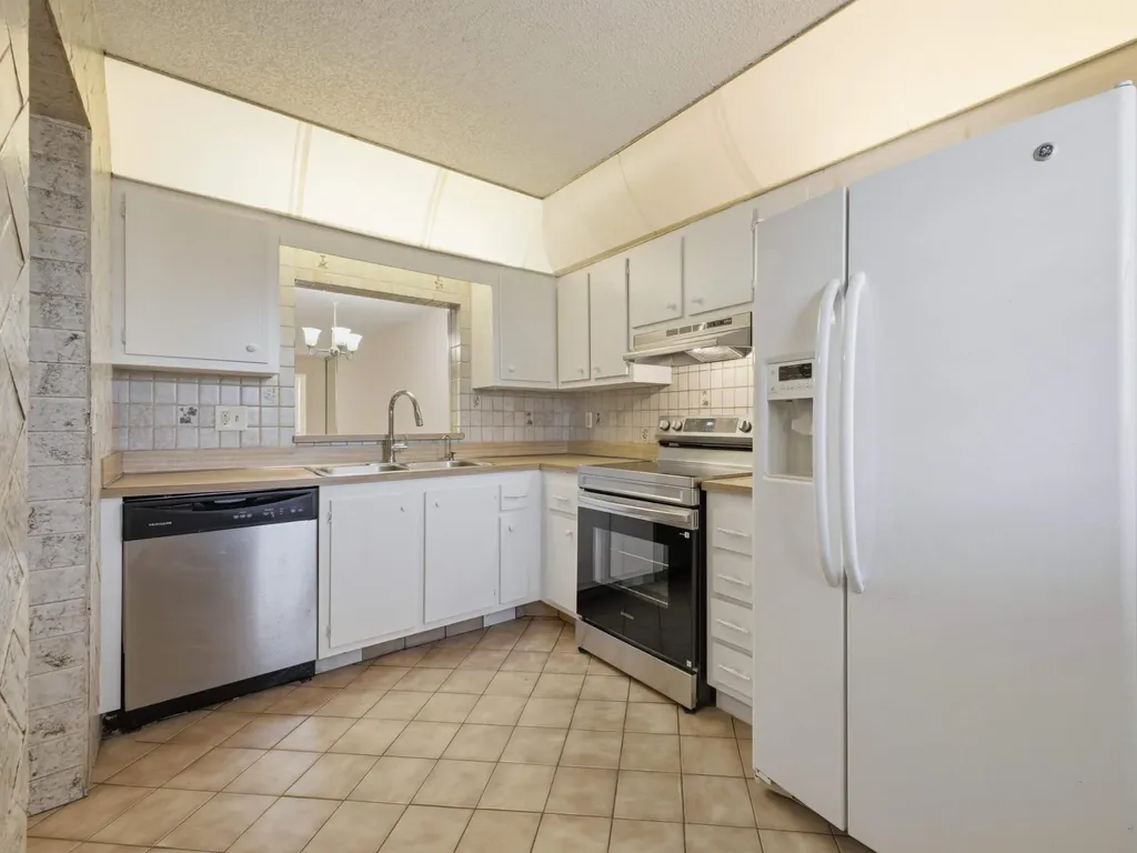 2960 SW 22nd Avenue Delray Beach FL 33445