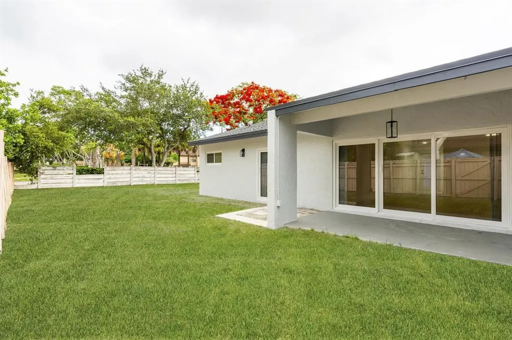 6993 NW 29th Way Fort Lauderdale FL 33309