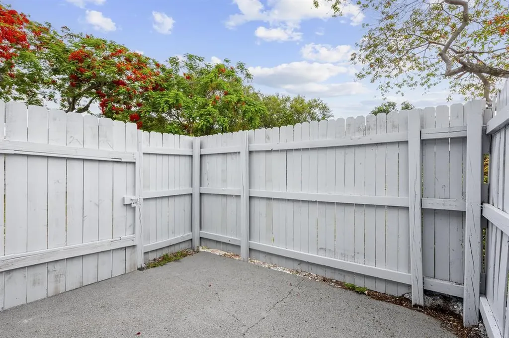 6993 NW 29th Way Fort Lauderdale FL 33309