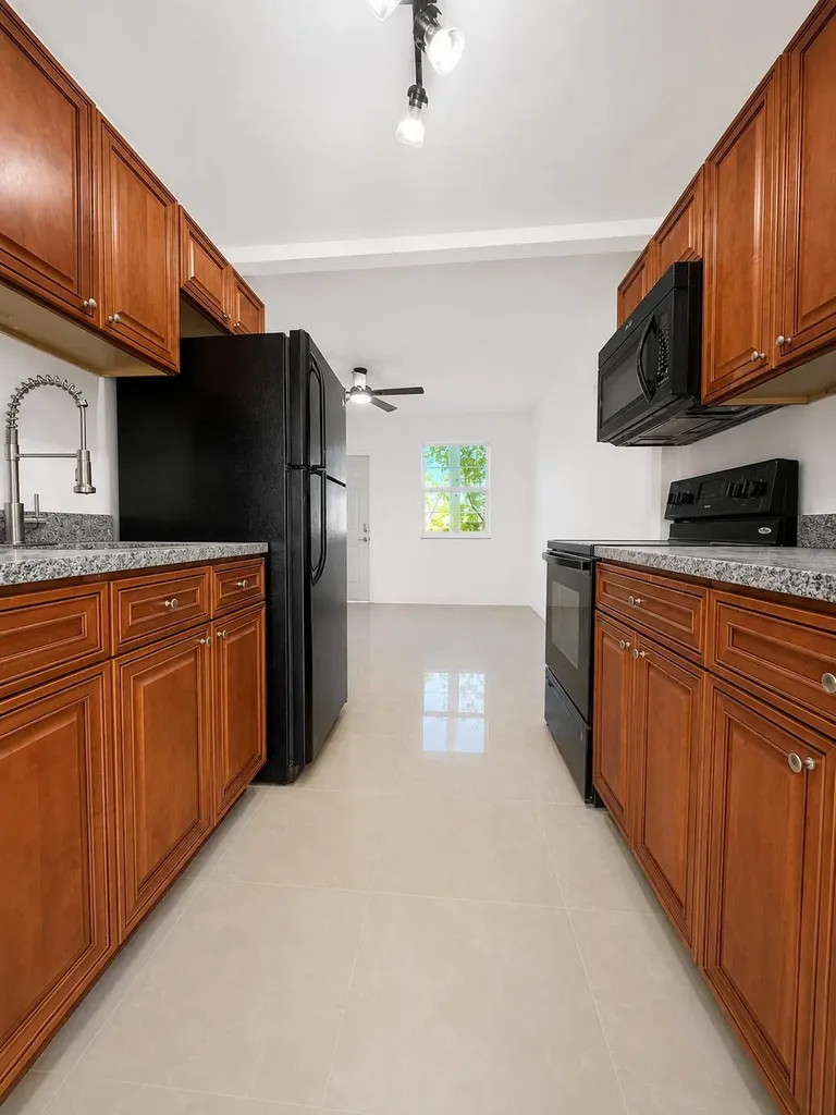 5264 NE 20th Avenue Pompano Beach FL 33064