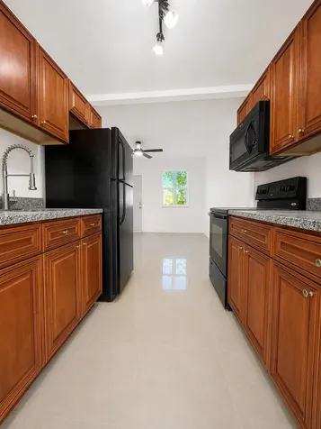 5264 NE 20th Avenue Pompano Beach FL 33064