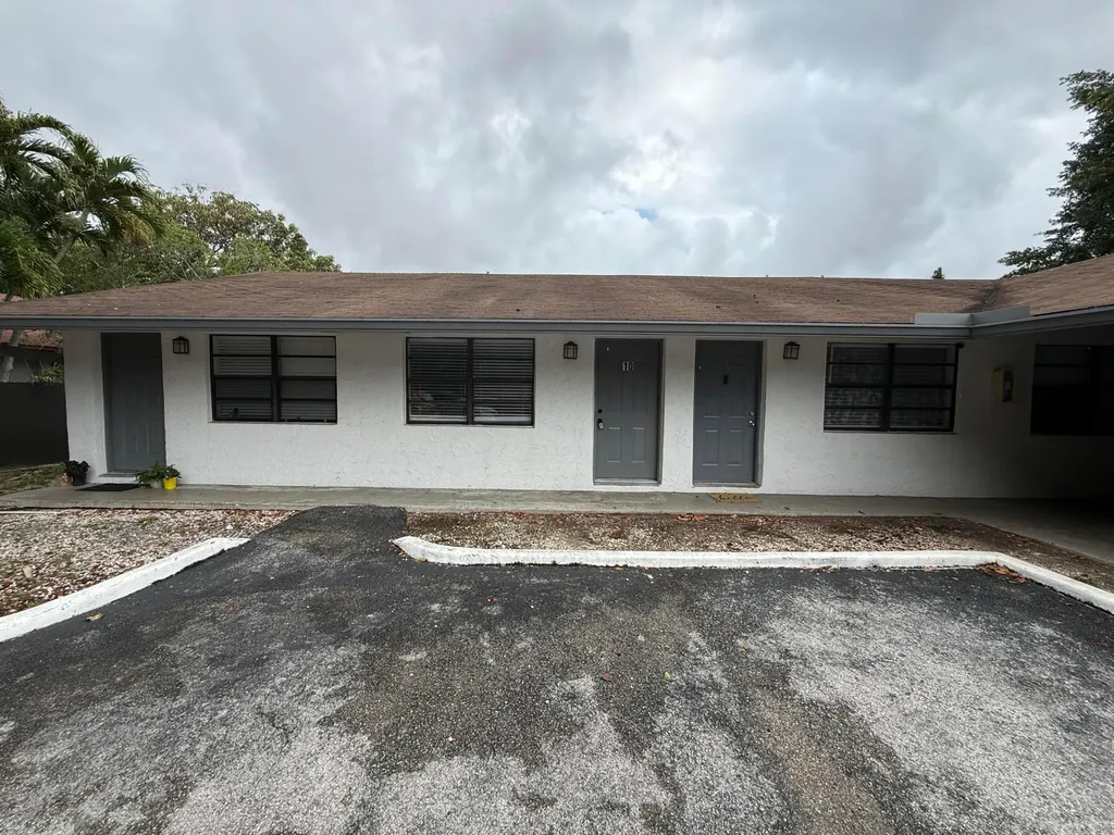 2316 Monroe Street Hollywood FL 33020