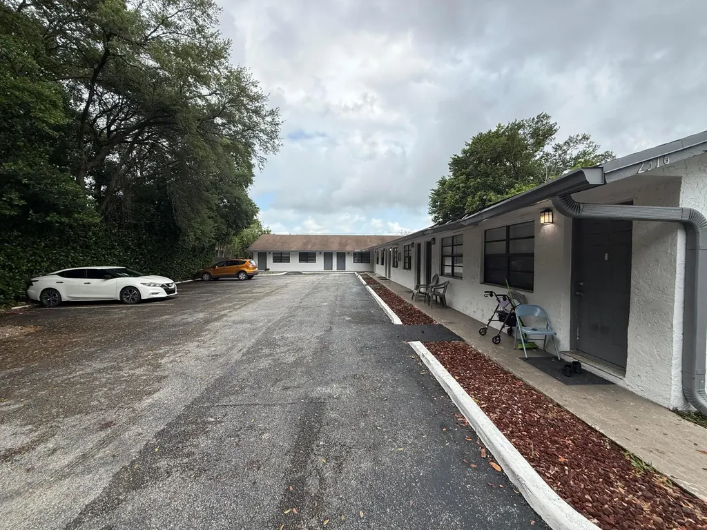 2316 Monroe Street Hollywood FL 33020