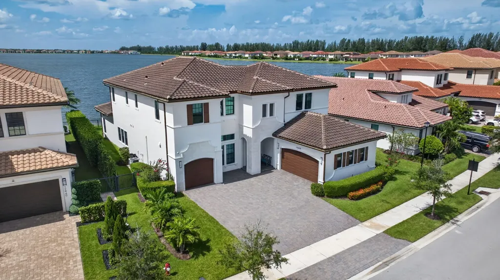12450 N Parkland Bay Trail Parkland FL 33076