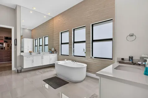 12450 N Parkland Bay Trail Parkland FL 33076