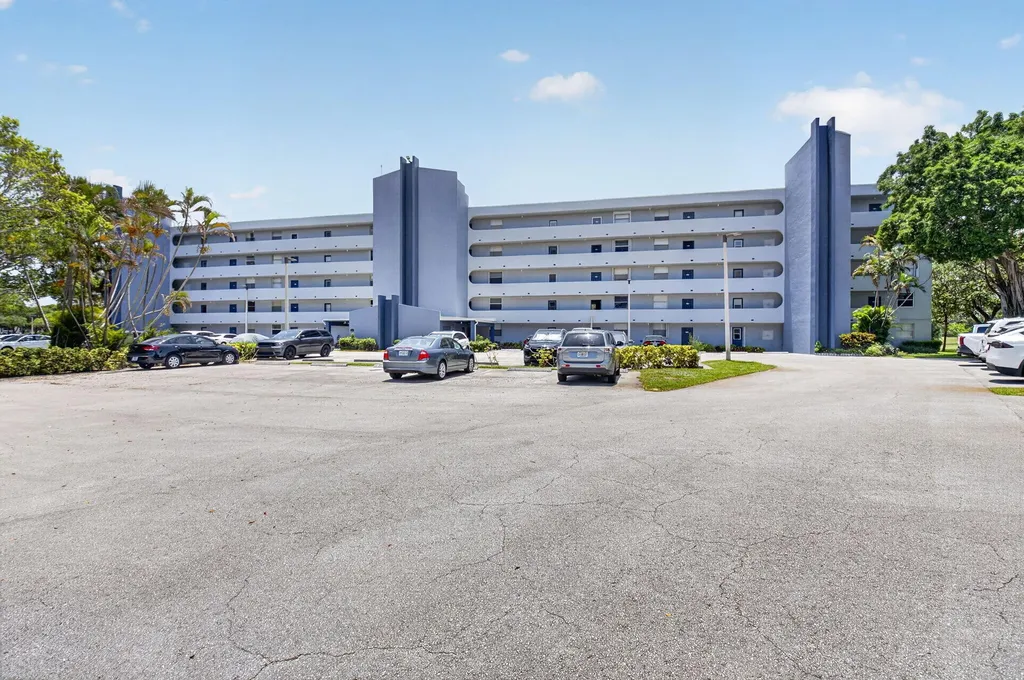 5301 NW 2nd Avenue Boca Raton FL 33487