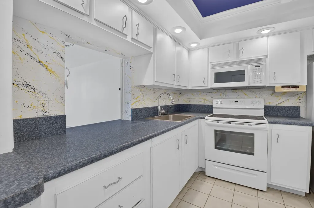 5301 NW 2nd Avenue Boca Raton FL 33487