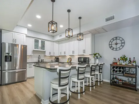 524 7th Square Vero Beach FL 32962