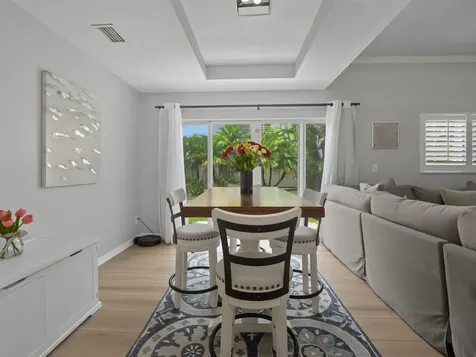 524 7th Square Vero Beach FL 32962
