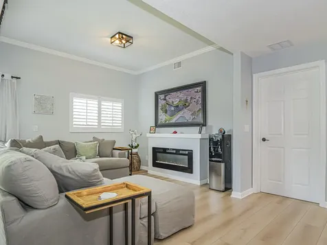 524 7th Square Vero Beach FL 32962