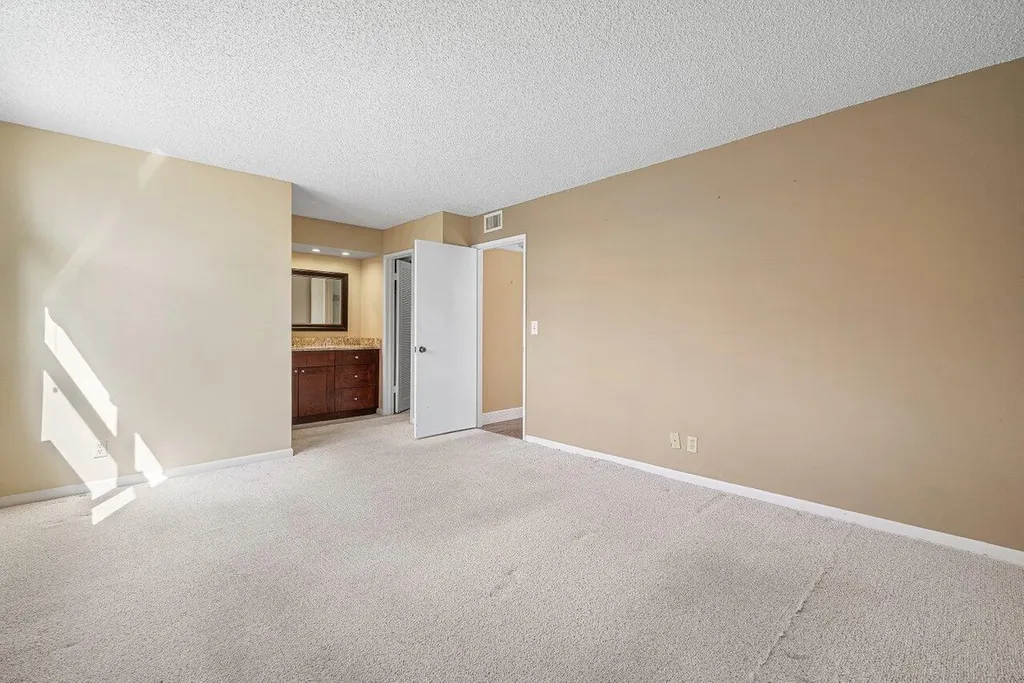 950 Egret Circle Delray Beach FL 33444
