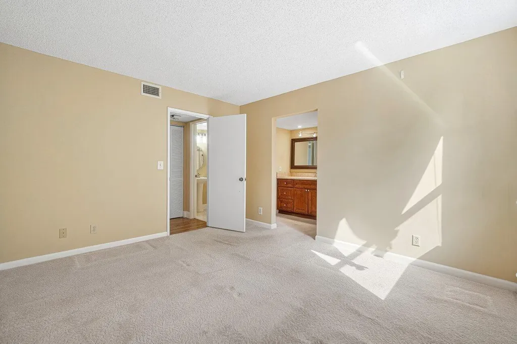 950 Egret Circle Delray Beach FL 33444